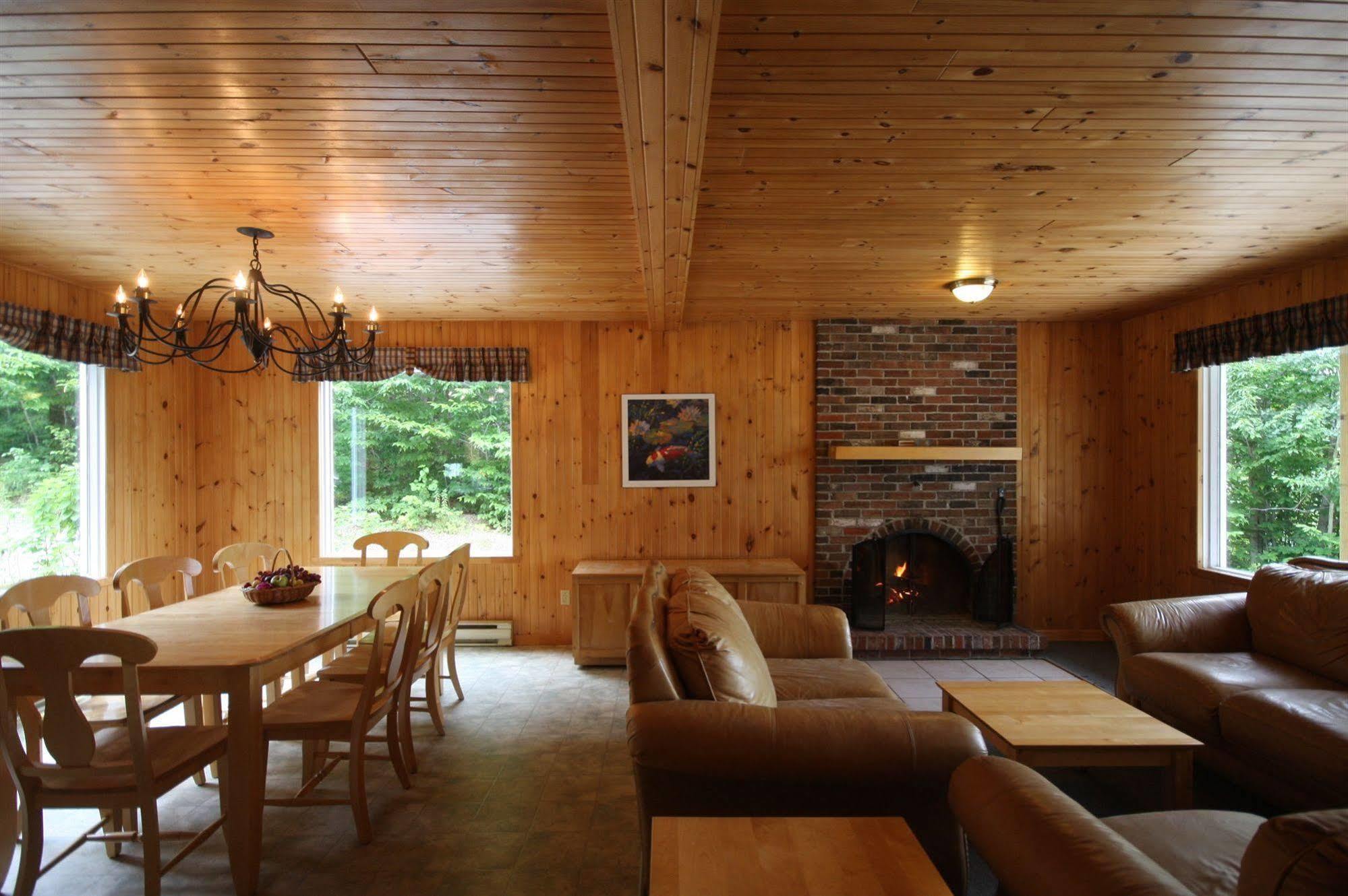 Auberge Du Lac-A-L'Eau-Claire Saint-Alexis-des-Monts Kültér fotó