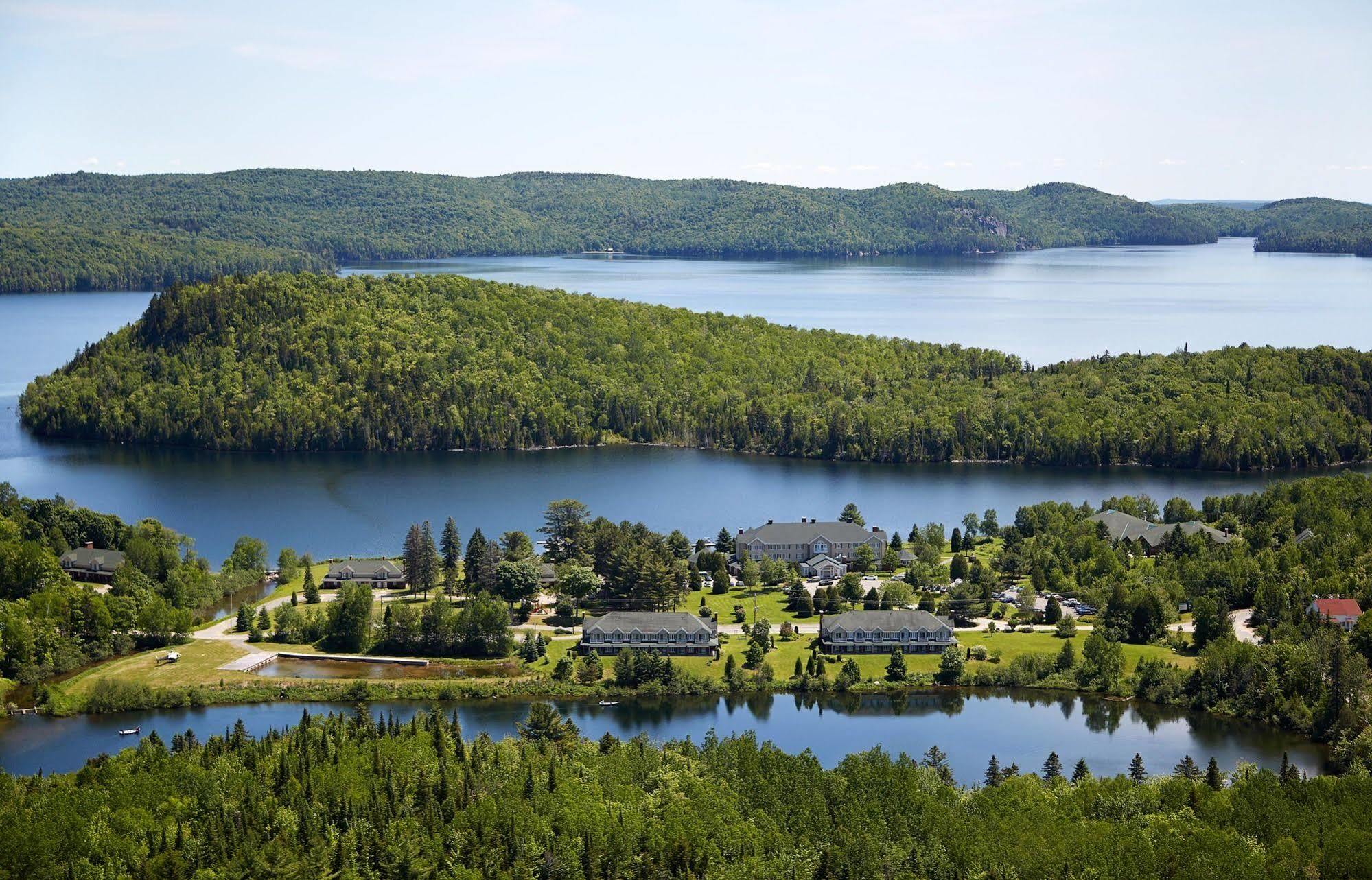 Auberge Du Lac-A-L'Eau-Claire Saint-Alexis-des-Monts Kültér fotó