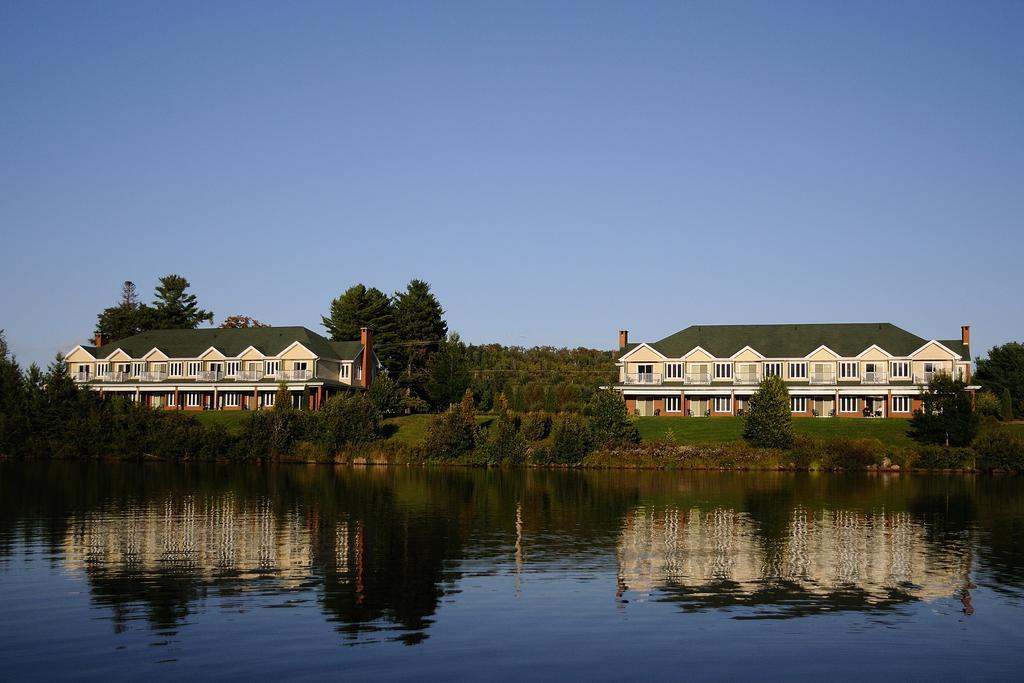 Auberge Du Lac-A-L'Eau-Claire Saint-Alexis-des-Monts Kültér fotó